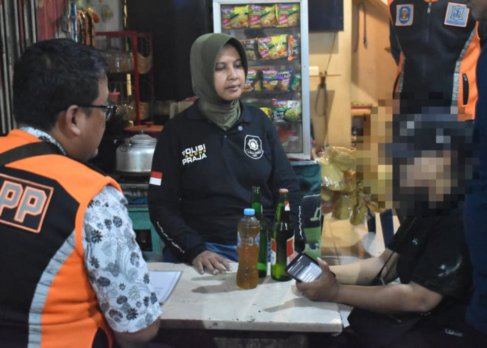 Kedok Warkop di Putro Agung Terbongkar, Satpol PP Temukan Miras dan Karaoke Liar