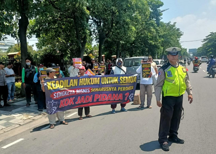 Kawal Aksi FAMKRI dan MAPIK di Mapolda Jatim, Polsek Gayungan Siagakan 27 Personel Gabungan