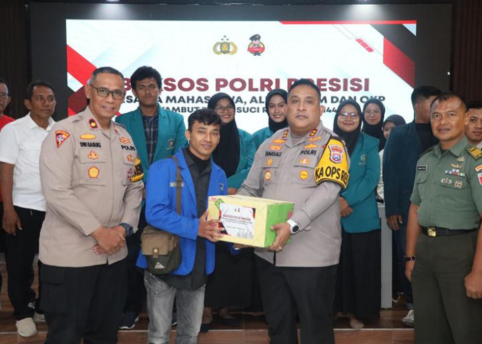 Kapolres Pelabuhan Tanjung Perak Gelar Baksos Sambut Ramadan Bersama Mahasiswa dan OKP di Surabaya