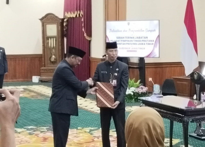 Gerbong Rotasi Pemprov Jatim Bergulir, Tujuh Pejabat Eselon II Resmi Dilantik