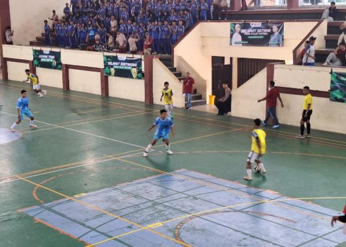 8 Tim Futsal SMP Kantongi Tiket Perempat Final Piala PWI Mojokerto Cup 2026