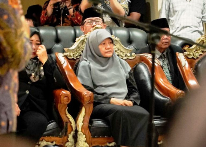 Duka Mendalam di Yos Sudarso, Reni Astuti Kenang Cak Awi sebagai Sosok Sederhana yang Pro Wong Cilik