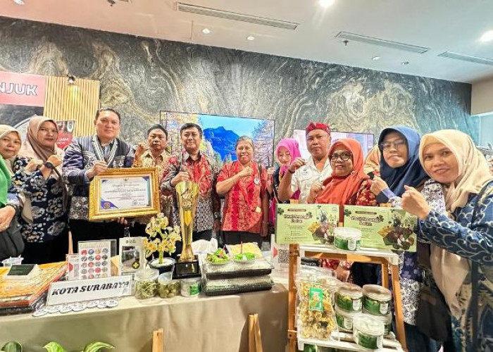 Kampung Semanggi Benowo Surabaya Raih Penghargaan Inovasi Daerah Terbaik Jatim 2025