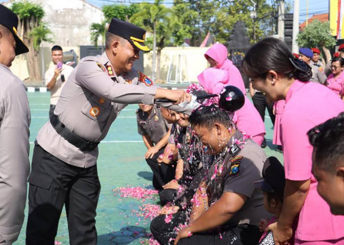 Semangat Baru di Polresta Banyuwangi: 54 Personel Naik Pangkat, Siap Layani Masyarakat Lebih Baik