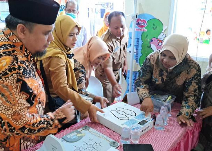 Johari Mustawan Sidak Posga RW 8 Tubanan Baru, Soroti Kelengkapan Sarana dan Prasarana