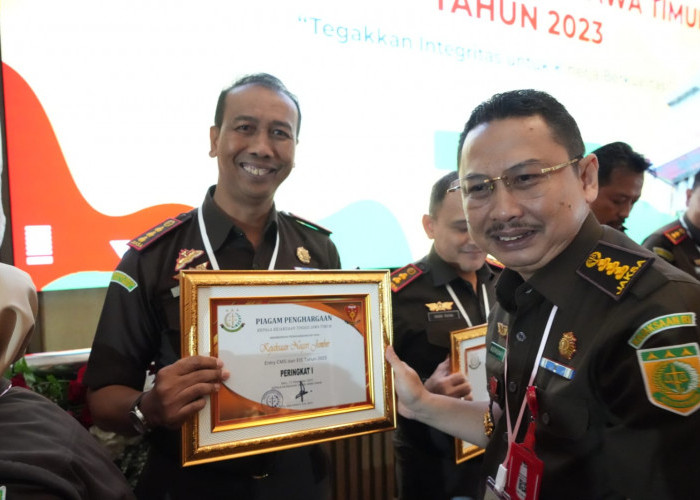 Kejari Jember Boyong 3 Penghargaan Rakerda Akhir Tahun 2023 Kejaksaan Tinggi Jawa Timur