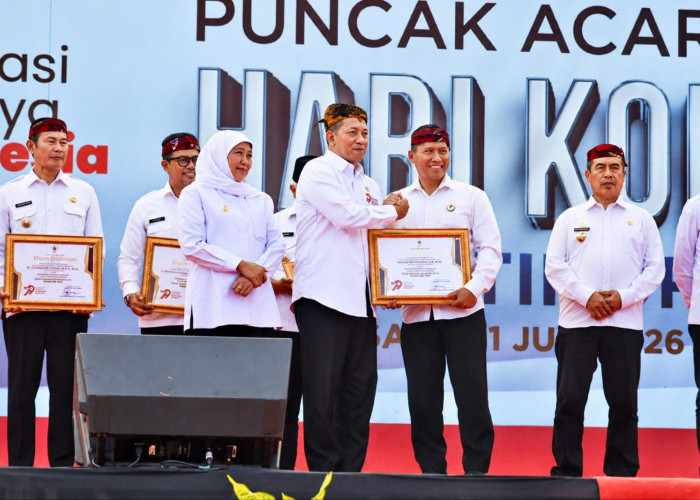 Plt Bupati Tulungagung Boyong Penghargaan Bergengsi, Menteri Koperasi: Layak Jadi Contoh Daerah Lain
