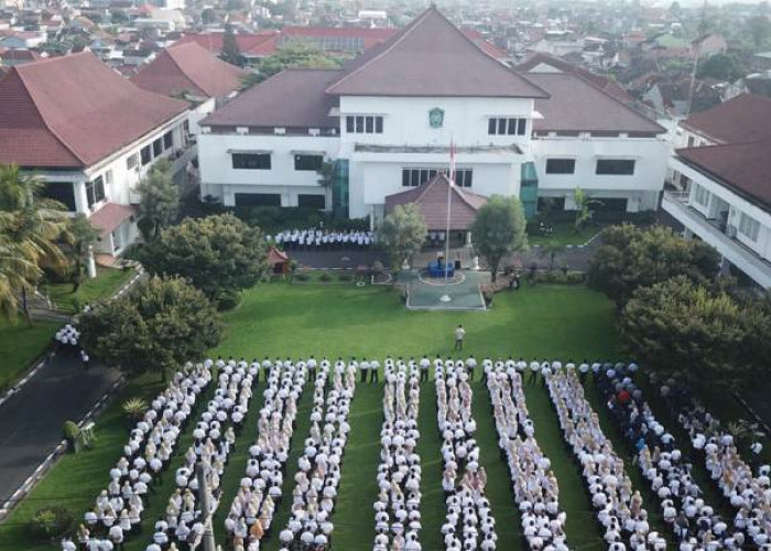 Ribuan ASN Lumajang Halalbihalal, Bupati Indah Tekankan Integritas dan Pelayanan