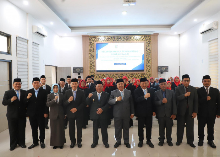 Bupati Warsubi Lantik Pejabat Administrator hingga Kepala Sekolah, Dorong Inovasi untuk Jombang Maju