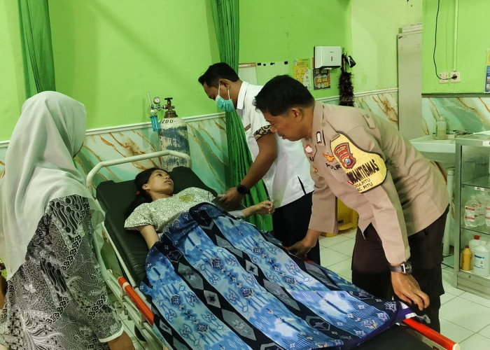 Aksi Sigap Bhabinkamtibmas Polsek Pitu, Bantu Ibu Hamil 9 Bulan Terjatuh ke Puskesmas