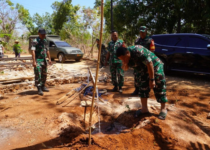 Dua Sumur Bor TNI AD di Talango Sumenep Layani Ratusan Warga