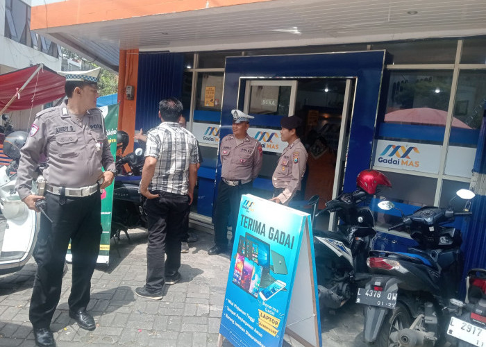 Polsek Sawahan Intensifkan Patroli Pertokoan, Jamin Keamanan Masyarakat