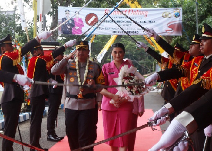 Ritual Pedang Pora, AKBP Hendro Sukmono Resmi Jabat Kapolres Bangkalan