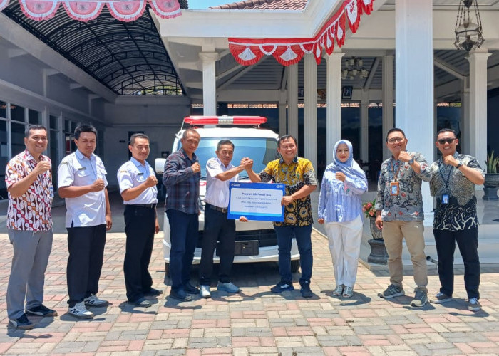 BRI Tulungagung Salurkan Bantuan Ambulans untuk Perkuat Pelayanan Kesehatan Warga Desa Joho