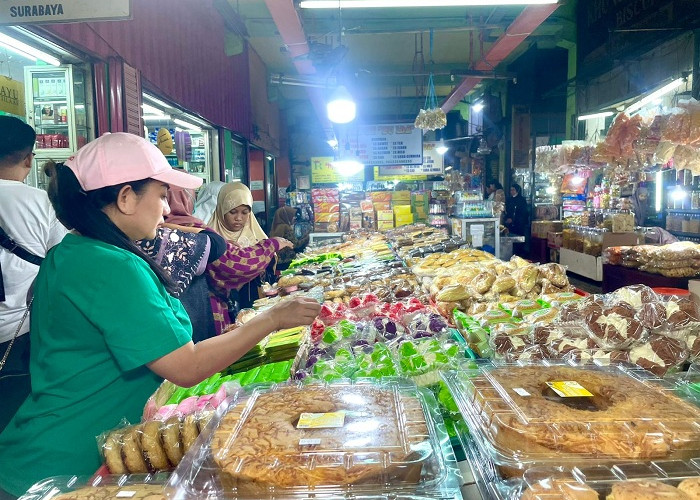 Pasar Blauran Baru Surga Kulineran, Pedagang Kue Basah Sehari Bisa Raup Rp 8 Juta