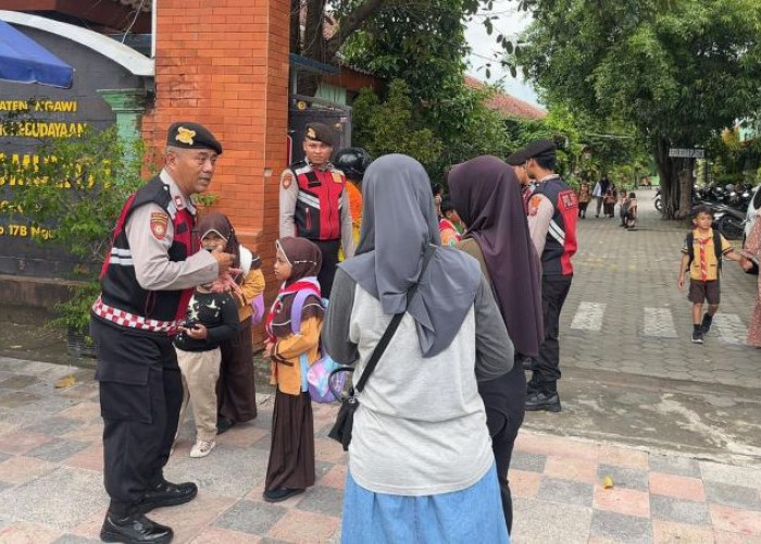 Sat Samapta Polres Ngawi Gelar Patroli Keselamatan Anak Sekolah