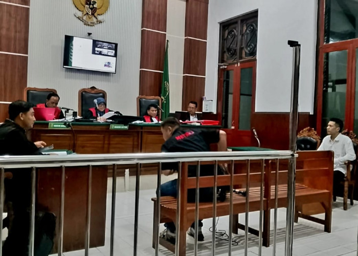 Khianati Kepercayaan Majikan, Sopir Pribadi di Surabaya Dituntut 6 Bulan Penjara Usai Gasak Barang Mewah