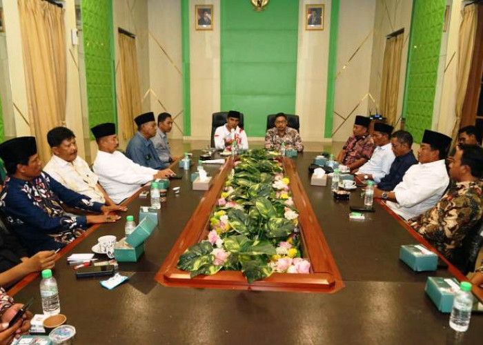 Rakor dengan Perwakilan Kades, Bupati Bangkalan Fokus Bahas Sinergi Pembangunan Daerah