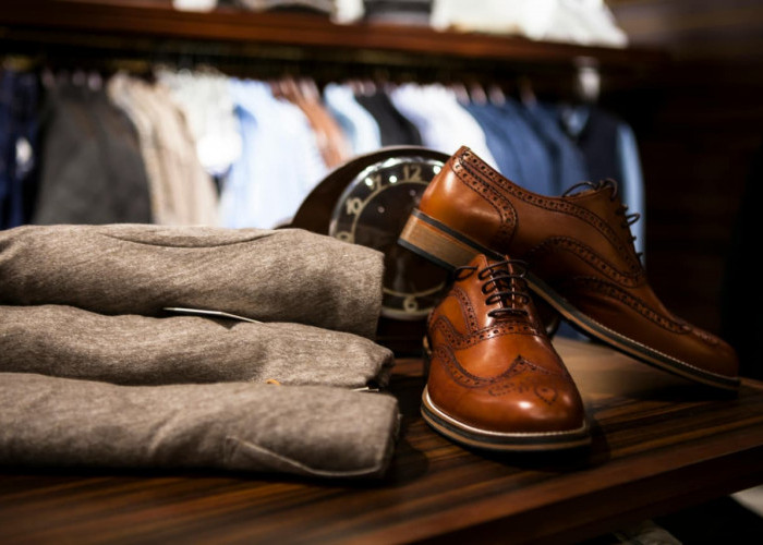 Tren Sepatu Pria Lebaran 2026, Warna Earth Tone dan Broken White Lebih Diminati