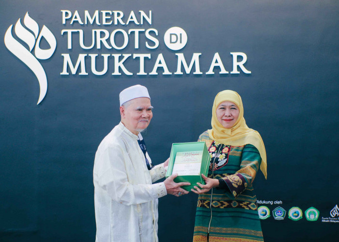 Resmikan Pameran Turots di Muktamar Ke-35 NU, Gubernur Khofifah: Peradaban Dunia Bisa Berkiblat ke Jatim