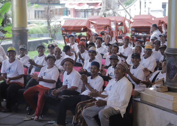 Berkah Bantuan Becak Listrik dari Presiden RI, Para Penggayuh Becak Jember Senyum Sumringah 