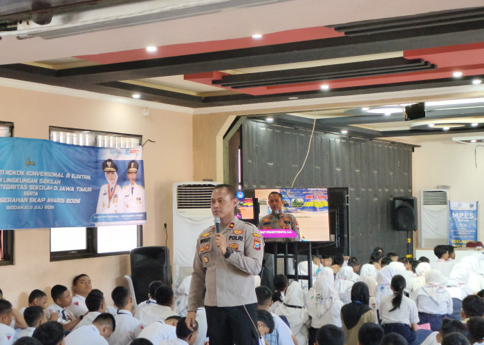 Polresta Sidoarjo Ajak Pelajar SMKN 1 Disiplin Lalu Lintas dan Peduli Kamtibmas