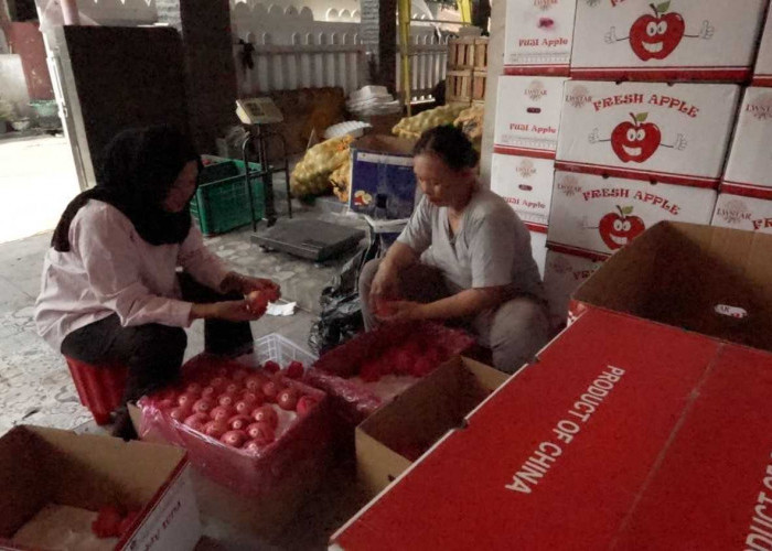 Kios Buah Laweyan Jadi Bukti Nyata Program MBG: Berdayakan Petani Lokal, Angkat Ekonomi Tetangga