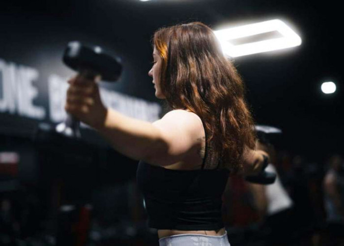 Peran Creatine Monohydrate bagi Wanita Perimenopause dan Pascamenopause