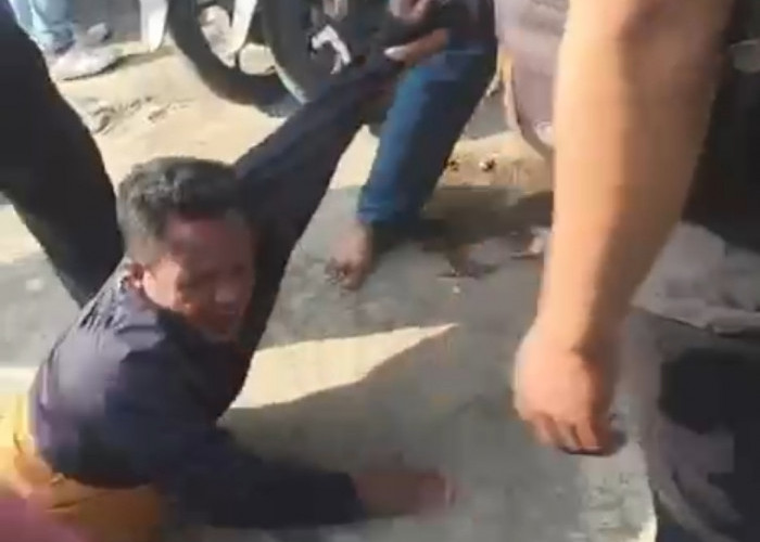 Curanmor Dihajar Warga Lontar Viral di Media Sosial