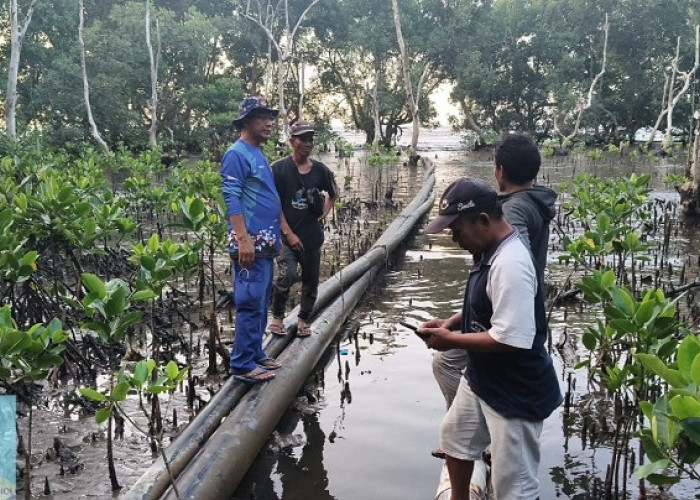 Selidiki Dugaan Pencemaran Laut Kalianget, Polisi Telusuri Dua Pipa Sepanjang 400 Meter