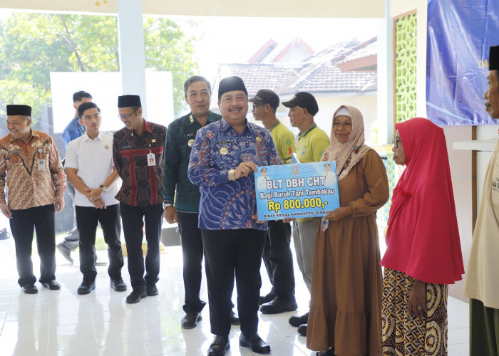Pemkab Jombang Gelontorkan BLT DBHCHT Rp9,37 Miliar, Sasar 11.720 Buruh Tani dan Pabrik Rokok