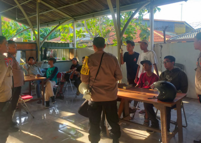 Polsek Gayungan Gerak Cepat Beri Imbauan dan Woro-woro Kepada Warga Pasca Kerusuhan di Surabaya