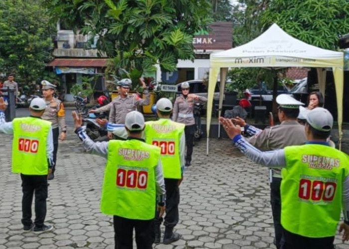 Satlantas Polresta Malang Kota Beri Bekal Supeltas Binaan