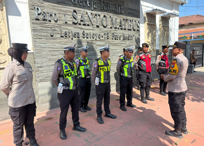 Polisi Kawal Perayaan Paskah, Ibadah di Kediri Berjalan Kondusif