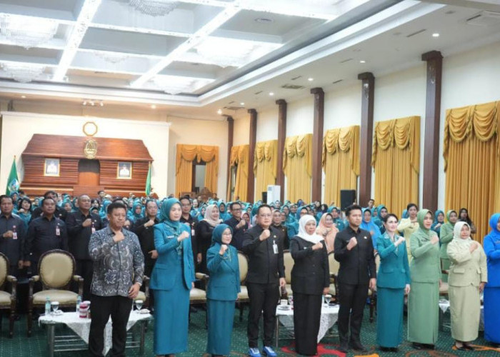 Ketua TP PKK Bojonegoro Hadiri Pengukuhan Pengurus TP PKK Jatim dan Peringatan HKG-PKK Ke-53
