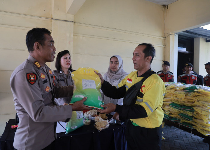 Polsek Kaliwates Gelar Gerakan Pangan Murah, 2,5 Ton Beras Ludes dalam Sekejap