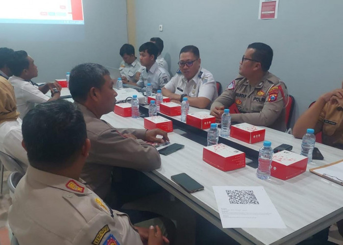 Polsek Lakarsantri Hadiri Rakor Manajemen Lalu Lintas Radial Road Surabaya Guna Tekan Angka Kecelakaan