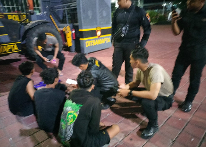 Patroli Raimas Kalam Munyeng Polres Gresik Gagalkan Peredaran Pil Koplo, Tiga Pemuda Diamankan