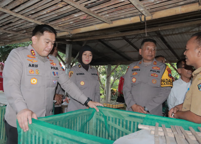 Kapolres Blitar Bersama PJU Kunjungi dan Dukung Ketahanan Pangan P2B Taman Toga Melati Desa Minggirsari