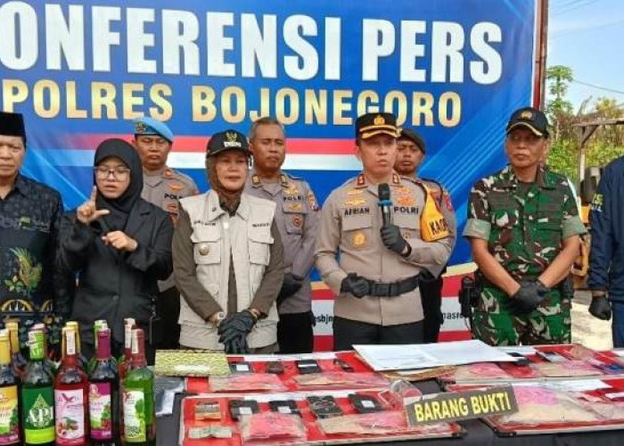 Ops Pekat Semeru 2026, Polres Bojonegoro Ungkap Judi dan Prostitusi, 13 Tersangka Diamankan
