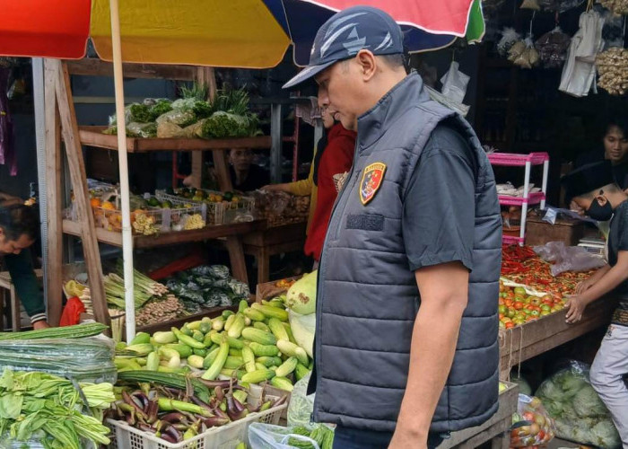 Satreskrim Polresta Banyuwangi Pantau Harga dan Stok Bahan Pokok