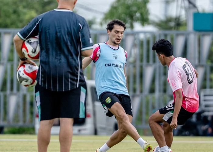 Pelatih Bernardo Tavares Tunggu Kabar Medis Terkait Kondisi Pemain Persebaya Jelang Laga Lawan Persija