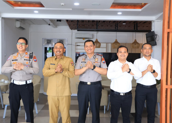 Pererat Sinergi Kamtibmas, Kapolres Ngawi Laksanakan Silaturahmi dengan Bupati dan Wabup