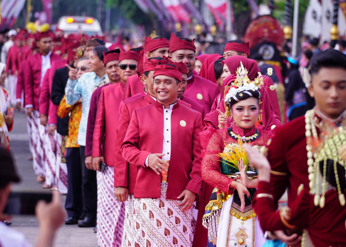 Kirab Hari Jadi Ke-340 Kota Pasuruan Berlangsung Meriah, Teguhkan Jati Diri dan Semangat Guyub-Rukun