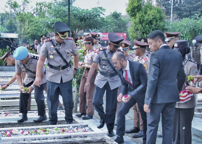 Polresta Malang Kota Ajak Taruna Akpol Ziarah ke TMP