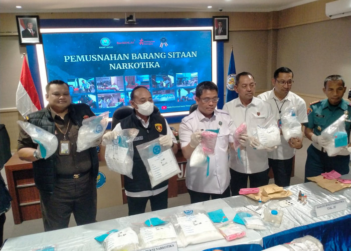 BNNP Jatim Gagalkan Penyelundupan 10,7 Kg Sabu dan 3.702 Butir Ekstasi