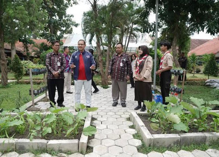 Cetak Generasi Mandiri, Kadindik Jatim Dorong Inovasi Ketahanan Pangan di SMA/SMK