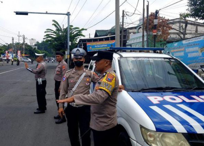 Polsek Karangpilang Patroli Strong Point Persempit Ruang Gerak Penjahat