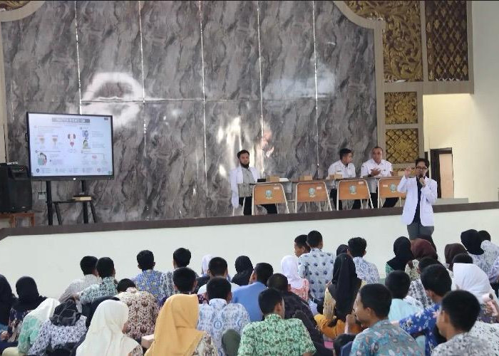 RSUD Sidoarjo Sosialisasikan Pencegahan HIV/AIDS kepada Siswa SMANOR