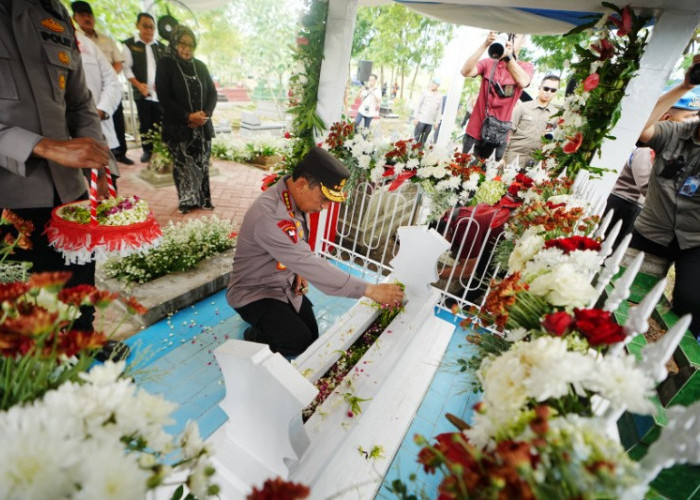 Ziarah Makam hingga Groundbreaking Museum Marsinah di Nganjuk, Kapolri Kenang Pahlawan Nasional Buruh